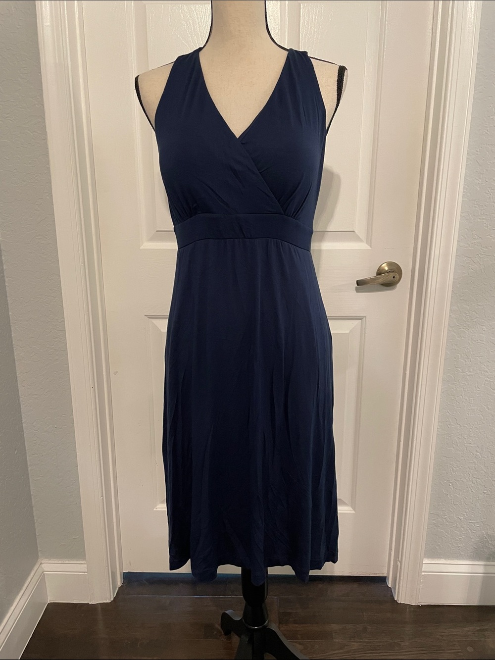 Soma Sleeveless V-Neck Midi Dress in Deep Navy